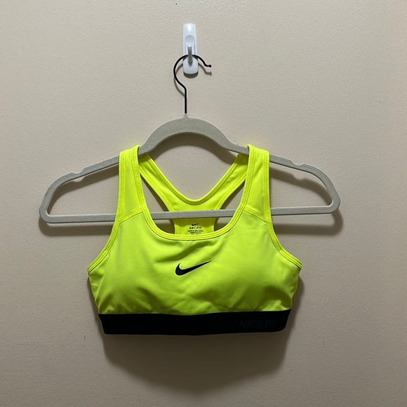 Nike Dri-FIT Swoosh Sports Bra - Picture 1 of 1